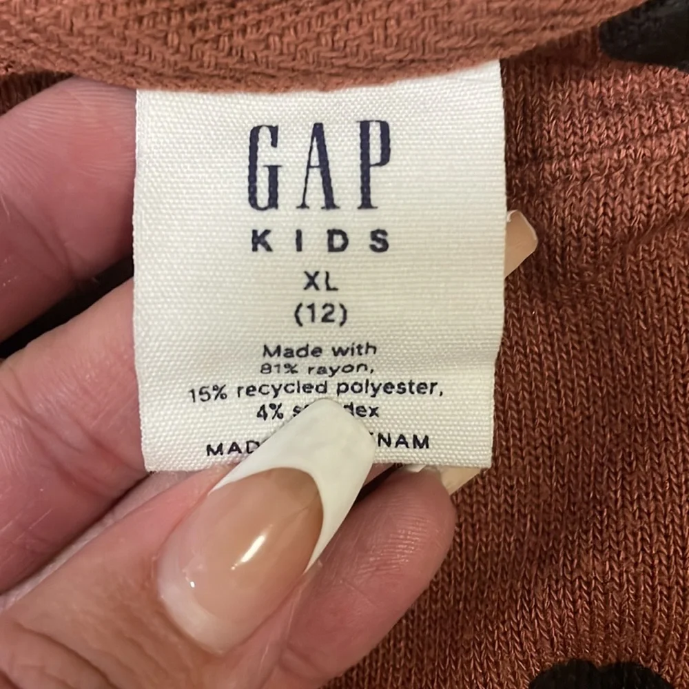 Girls Gap dressy sweater style - Picture 2 of 3